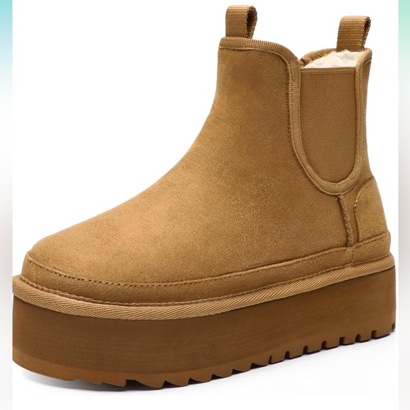 NWT Bacia Platform Boots Lightweight Suede Snow Boots Fur Interior - Picture 1 of 8